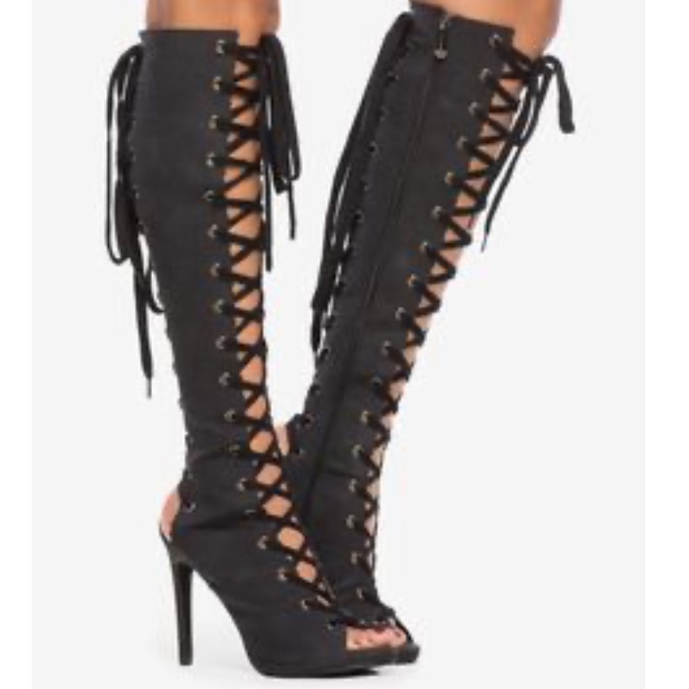Lace up boots❤️‍🔥